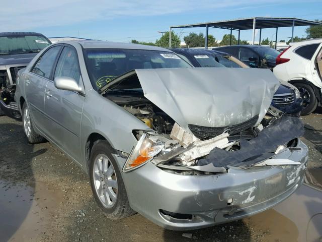 JTDBE30K620074152 - 2002 TOYOTA CAMRY LE 银色 照片 1