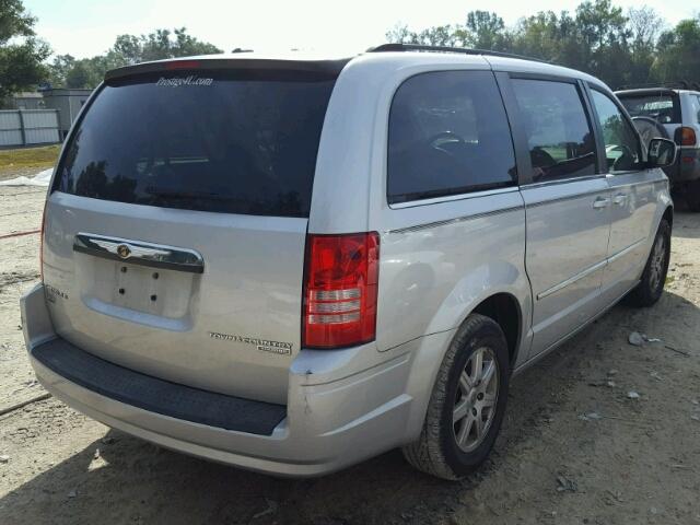 2A4RR5D11AR232380 - 2010 CHRYSLER TOWN & COU SILVER photo 4