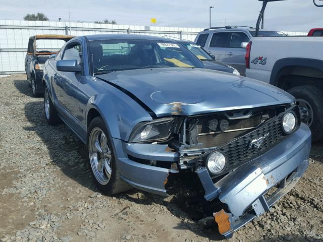 1ZVHT82H975213843 - 2007 FORD MUSTANG GT BLUE photo 1