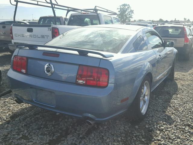 1ZVHT82H975213843 - 2007 FORD MUSTANG GT BLUE photo 4