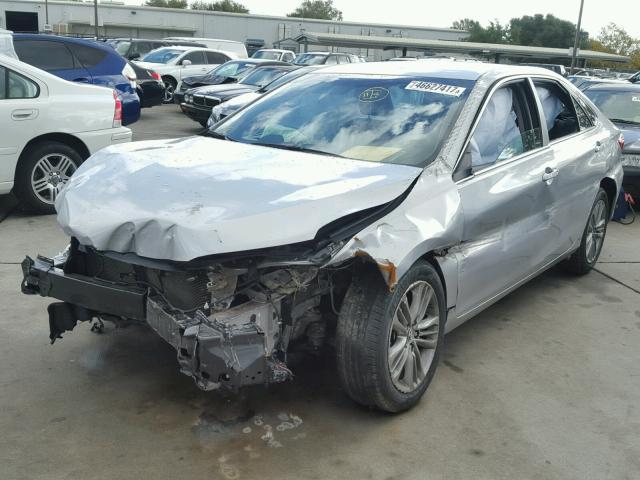 4T1BF1FK4GU136118 - 2016 TOYOTA CAMRY LE SILVER photo 2