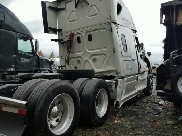 3AKJGLD54FSGD6737 - 2015 FREIGHTLINER CASCADIA 1 WHITE photo 4