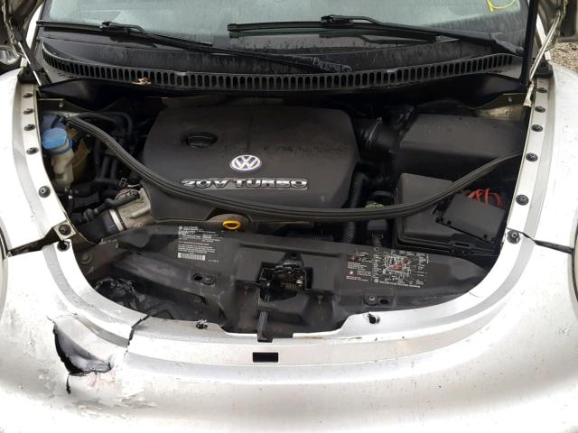 3VWDD21C31M447945 - 2001 VOLKSWAGEN NEW BEETLE 银色 照片 7
