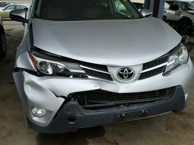 2T3WFREVXFW219215 - 2015 TOYOTA RAV4 XLE GRAY photo 9