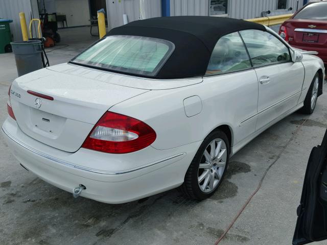 WDBTK56F77T077925 - 2007 MERCEDES-BENZ CLK 350 WHITE photo 4