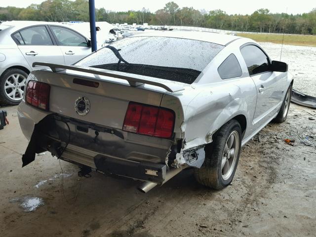 1ZVHT82H765118907 - 2006 FORD MUSTANG GT SILVER photo 4