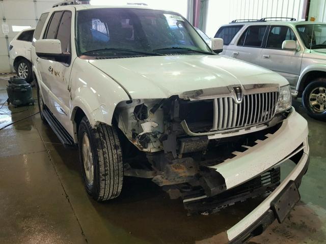 5LMFU285X6LJ27381 - 2006 LINCOLN NAVIGATOR WHITE photo 1