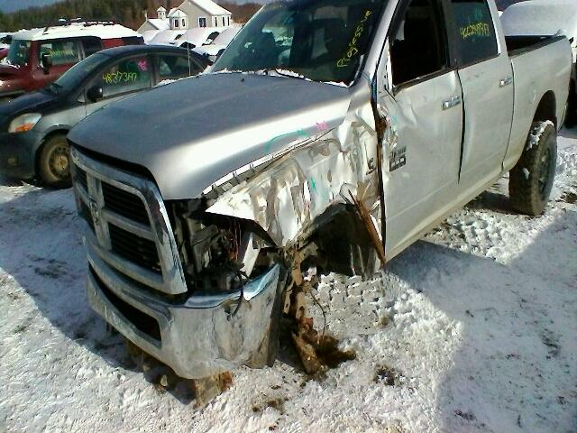 3D7UT2CL2BG566062 - 2011 DODGE RAM 2500 SILVER photo 10