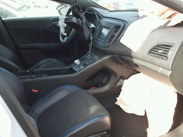 1C3CCCDG8FN541018 - 2015 CHRYSLER 200 S 白色 照片 5