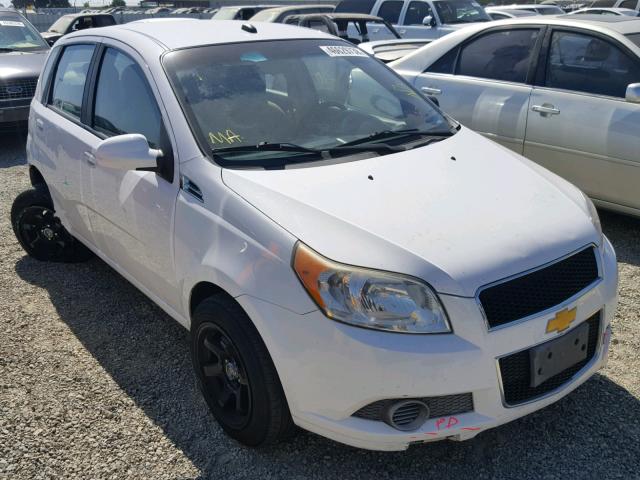 KL1TD6DE6AB098281 - 2010 CHEVROLET AVEO LS WHITE photo 1