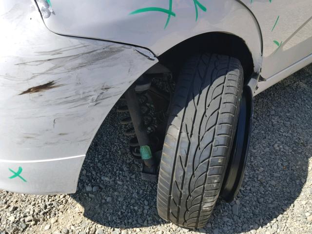 KL1TD6DE6AB098281 - 2010 CHEVROLET AVEO LS WHITE photo 9