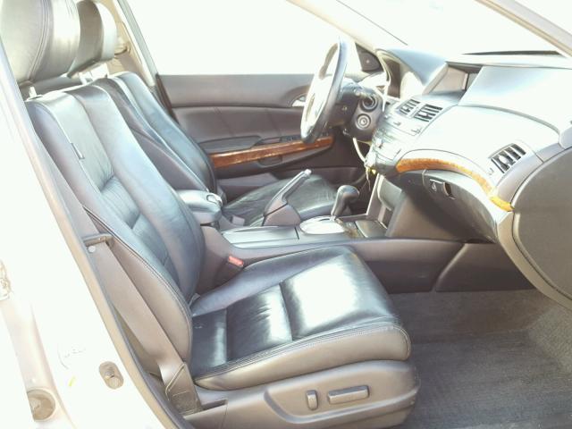 1HGCP3F86BA003085 - 2011 HONDA ACCORD EXL SILVER photo 5