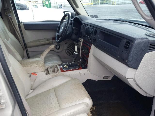 1J8HG582X7C553015 - 2007 JEEP COMMANDER Gümüş foto 5