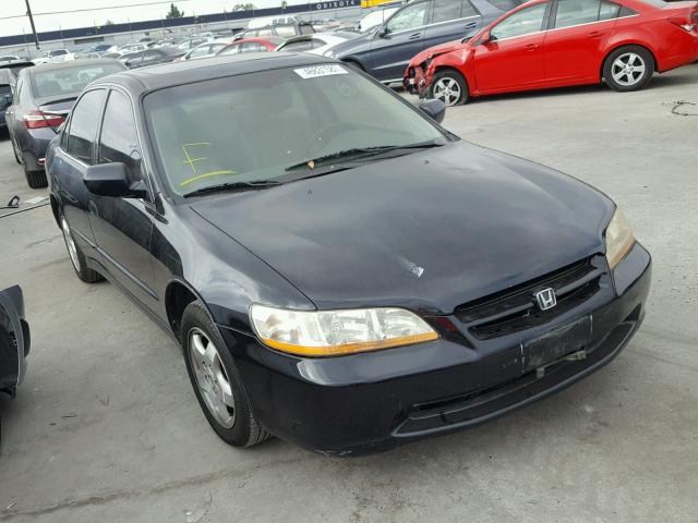 1HGCG1651YA078778 - 2000 HONDA ACCORD EX BLACK photo 1