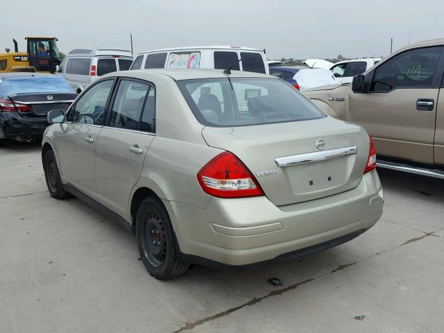 3N1BC11E28L399155 - 2008 NISSAN VERSA S BROWN photo 3