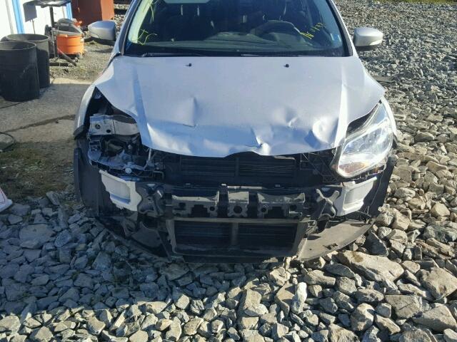 1FAHP3K24CL171051 - 2012 FORD FOCUS SE SILVER photo 7