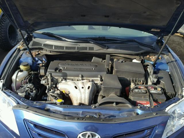 4T4BE46KX9R063351 - 2009 TOYOTA CAMRY BLUE photo 7