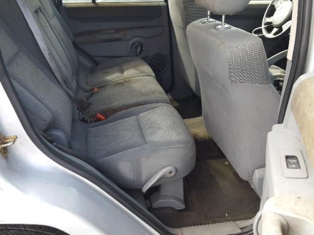 1J8HH48K66C204407 - 2006 JEEP COMMANDER SILVER photo 6