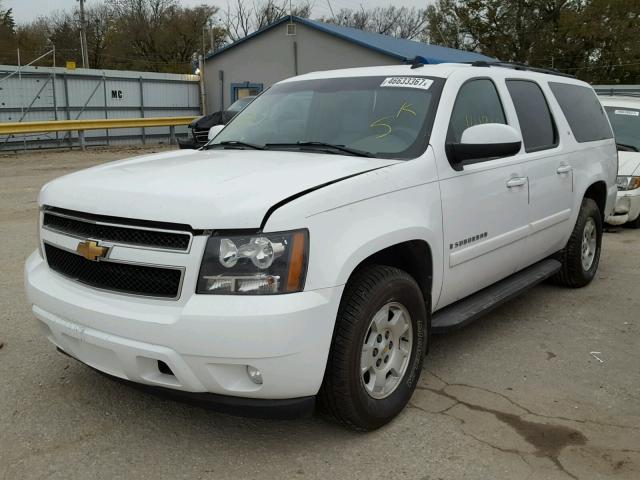 1GNFC16J17R271945 - 2007 CHEVROLET SUBURBAN C WHITE photo 2