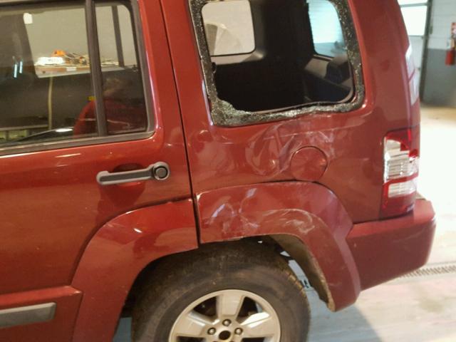 1C4PJMAK3CW112098 - 2012 JEEP LIBERTY SP RED photo 9