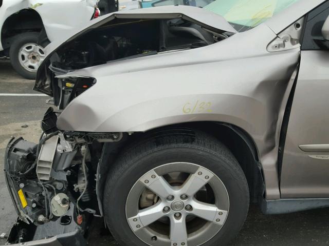 JTJHA31U850093292 - 2005 LEXUS RX 330 GRAY photo 9