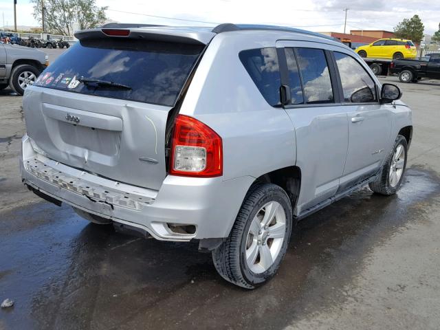 1J4NT1FB3BD137998 - 2011 JEEP COMPASS SP 银色 照片 4