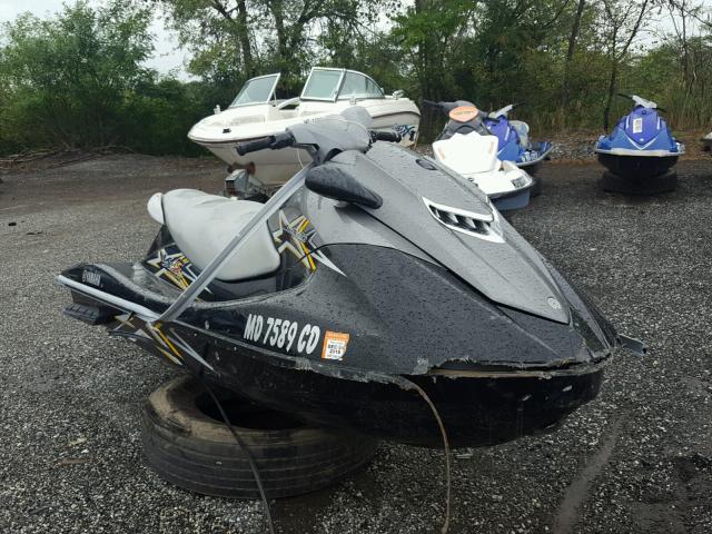 YAMA1693C111 - 2011 YAMAHA WAVERUNNER WHITE photo 1