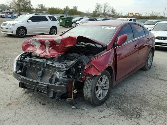 5NPEB4AC3BH058366 - 2011 HYUNDAI SONATA GLS RED photo 2