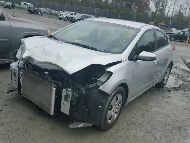 KNAFK4A60E5192753 - 2014 KIA FORTE LX SILVER photo 2