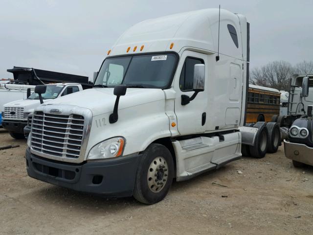 1FUJGLDRXBSBA9610 - 2011 FREIGHTLINER CASCADIA 1 WHITE photo 2