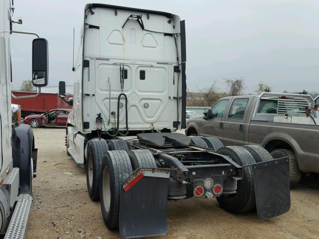 1FUJGLDRXBSBA9610 - 2011 FREIGHTLINER CASCADIA 1 WHITE photo 3