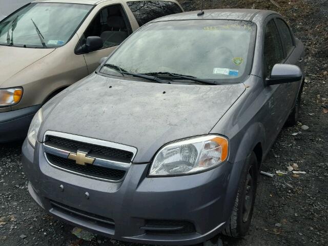 KL1TD5DE4BB185947 - 2011 CHEVROLET AVEO LS GRAY photo 2