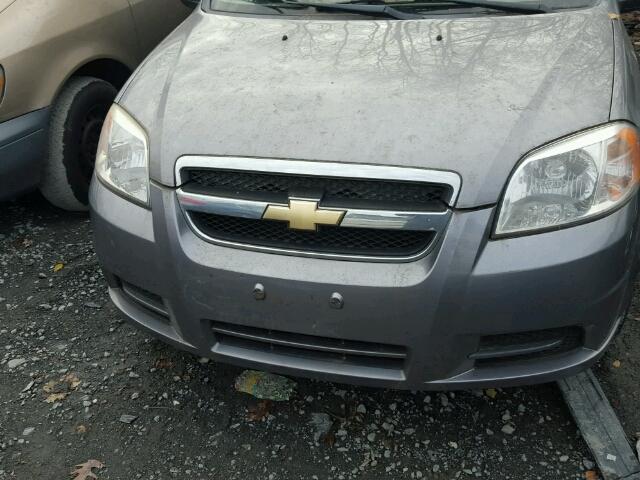 KL1TD5DE4BB185947 - 2011 CHEVROLET AVEO LS GRAY photo 9