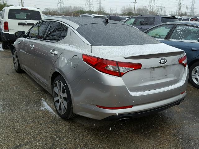 5XXGR4A6XDG209393 - 2013 KIA OPTIMA SX SILVER photo 3