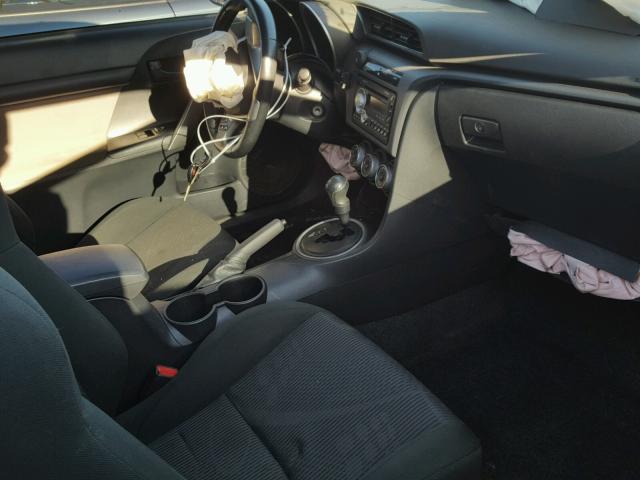 JTKJF5C75B3014222 - 2011 TOYOTA SCION TC 银色 照片 5