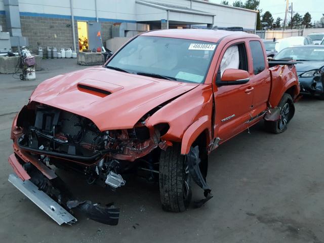 5TFSZ5AN0GX026461 - 2016 TOYOTA TACOMA ACC ORANGE photo 2