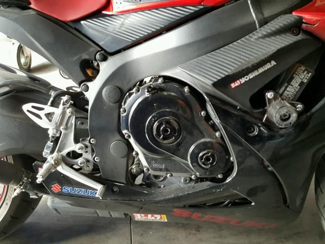 JS1GR7MA6E2101808 - 2014 SUZUKI GSX-R750 RED photo 7