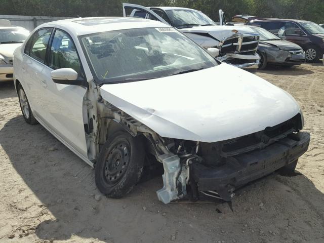 3VWD07AJ4EM362528 - 2014 VOLKSWAGEN JETTA SE WHITE photo 1