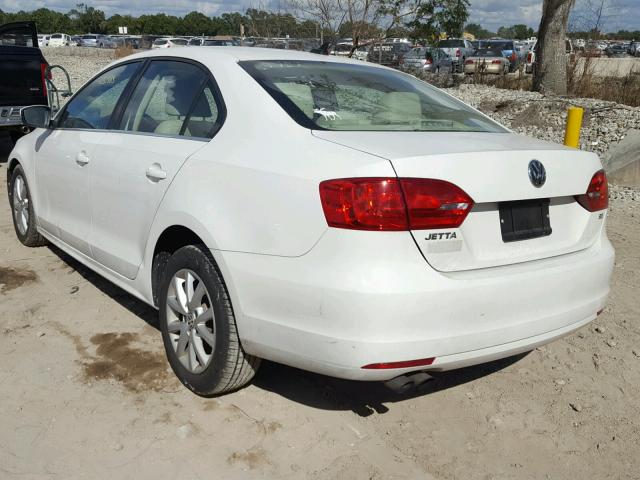 3VWD07AJ4EM362528 - 2014 VOLKSWAGEN JETTA SE 白色 照片 3