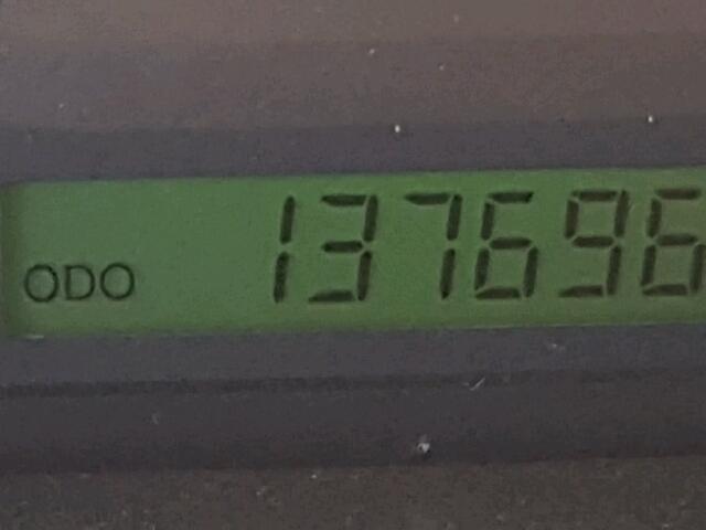 KL1TD5DE4AB063989 - 2010 CHEVROLET AVEO LS RED photo 8