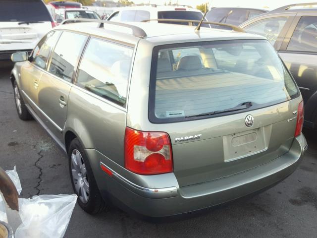 WVWYH63B12E263874 - 2002 VOLKSWAGEN PASSAT GLX GREEN photo 3