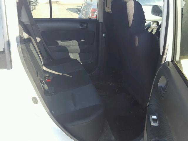 JTLKT324664087085 - 2006 TOYOTA SCION XB Ақ фото 6