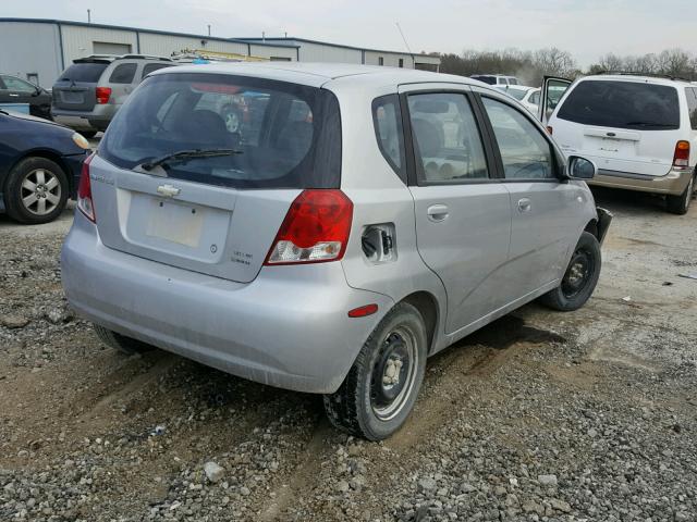 KL1TD66626B671707 - 2006 CHEVROLET AVEO BASE SILVER photo 4