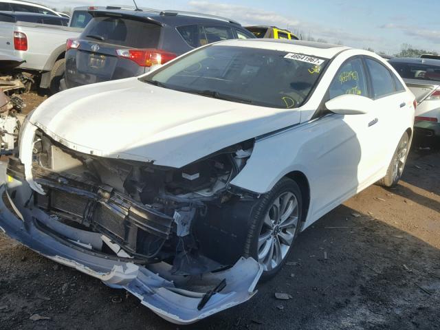 5NPEC4AC1BH033446 - 2011 HYUNDAI SONATA SE WHITE photo 2