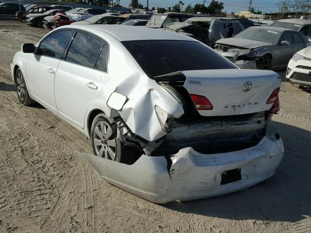 4T1BK36B95U049089 - 2005 TOYOTA AVALON WHITE photo 3