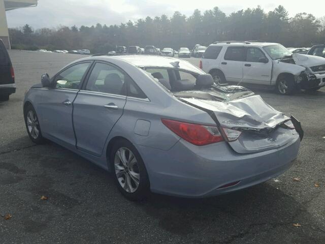 5NPEC4AC0DH627173 - 2013 HYUNDAI SONATA SE SILVER photo 3