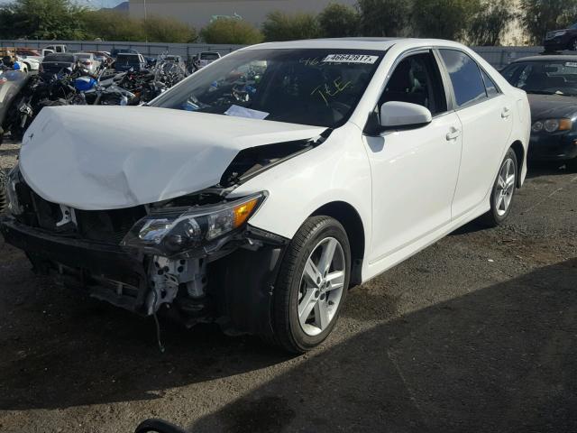 4T1BF1FK3DU290895 - 2013 TOYOTA CAMRY L WHITE photo 2