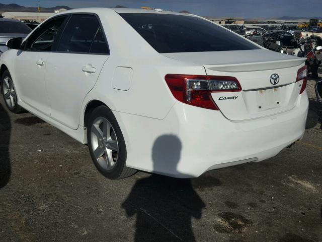 4T1BF1FK3DU290895 - 2013 TOYOTA CAMRY L WHITE photo 3