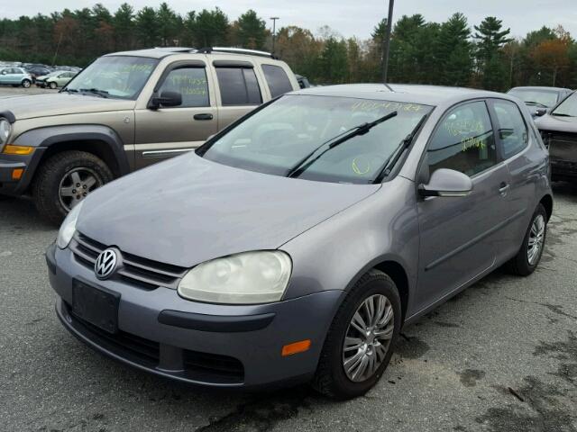 WVWBB71K38W270828 - 2008 VOLKSWAGEN RABBIT GRAY photo 2