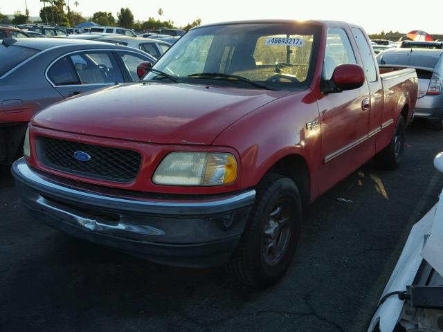 1FTDX176XVND30025 - 1997 FORD F150 RED photo 2